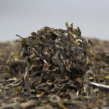 Bu Lang Zhen Wei Classical Raw Puer Tea Spring Raw Materials Puer Tea 357g