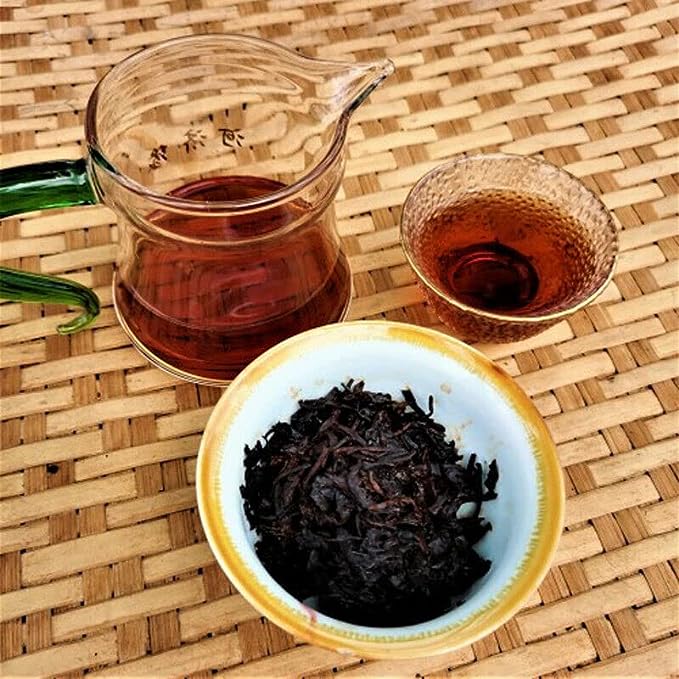 Premium Black Tea Laobanzhang Ripe Pu'er Tea Golden Bud Tribute Cake 357g