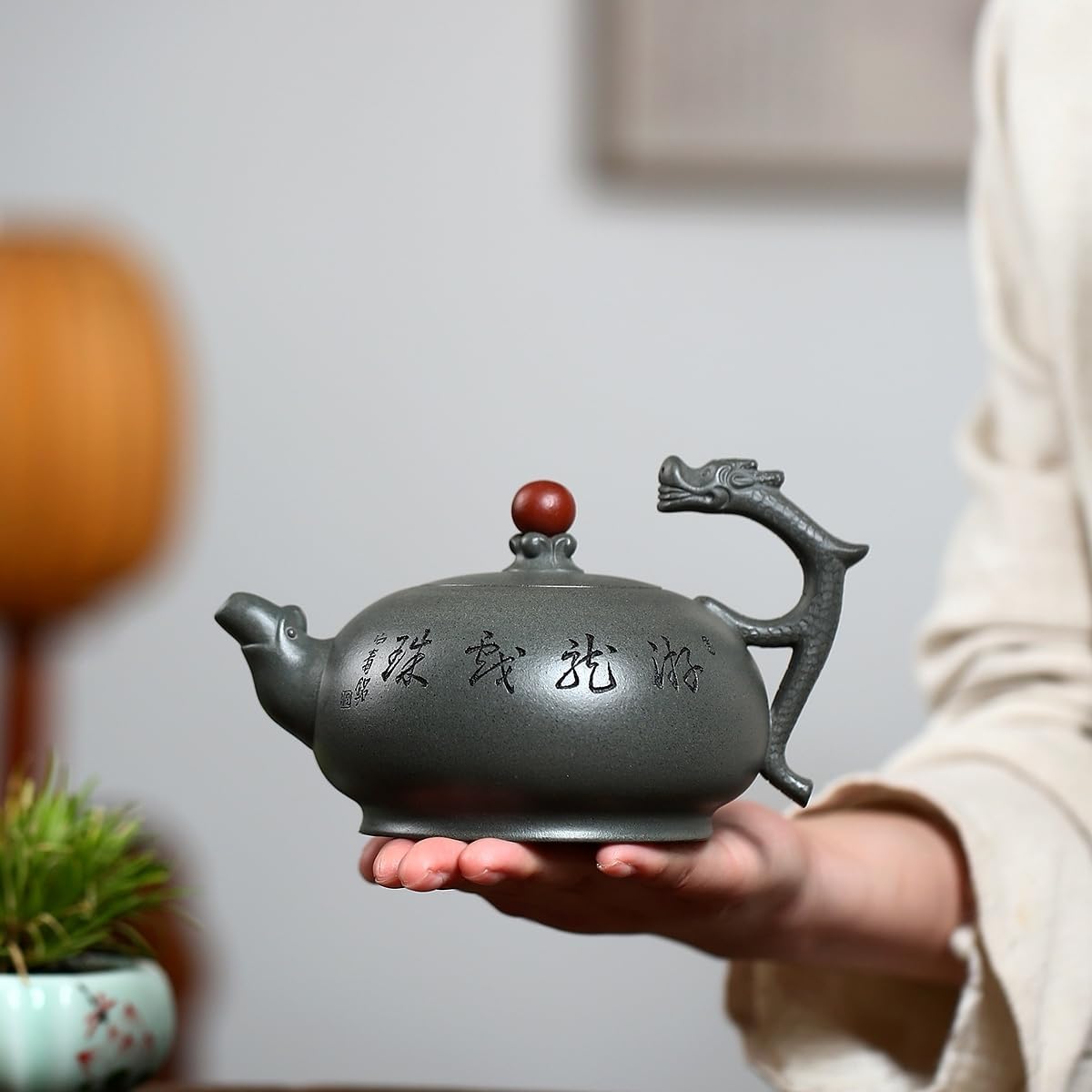 SILINE Precious Yixing Clay Small Teapot 8.8 Oz /260ml,Chinese Official Master Handmade Zisha Tea Poy,Infuse Brew Kung Fu Tea Maker (HanYun,Zhuni Red Clay)