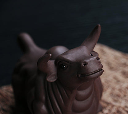 JKCOM Chinese Zisha Tea Pet Water Tea Tray Pet Accessories Handmade Purple Clay Tea Pet for Kungfu Tea Tray A Perfect Gigt for Tea Lovers (Cow)