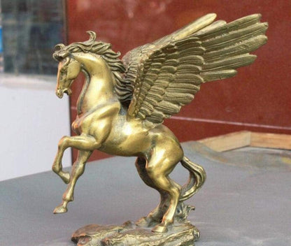 Statues for Home Decor Figurin Copper Statue Brass Zodiac Fly Horse Pegasus Auspicious Statue