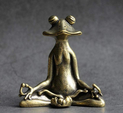 Sculptures Statues for Home Decor Brass Carved Frog Lotus Flower Tea Pet Incense Insert Exquisite Small Statues Statue Estatuas