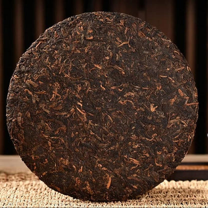 Black Tea Big Tree Golden Bud Pu'er 2008 Yunnan Old Pu-Erh Cooked Tea Cake 357g