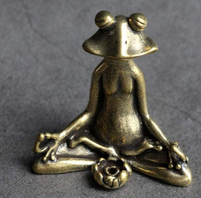 Sculptures Statues for Home Decor Brass Carved Frog Lotus Flower Tea Pet Incense Insert Exquisite Small Statues Statue Estatuas