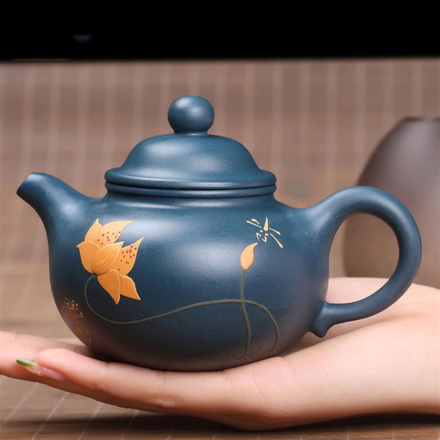 Teapot 250ML Handmade Mud Painted Zisha Teapot Delicate And Durable Tea Maker Suitable for Home Office Tea Room Tea Kettle