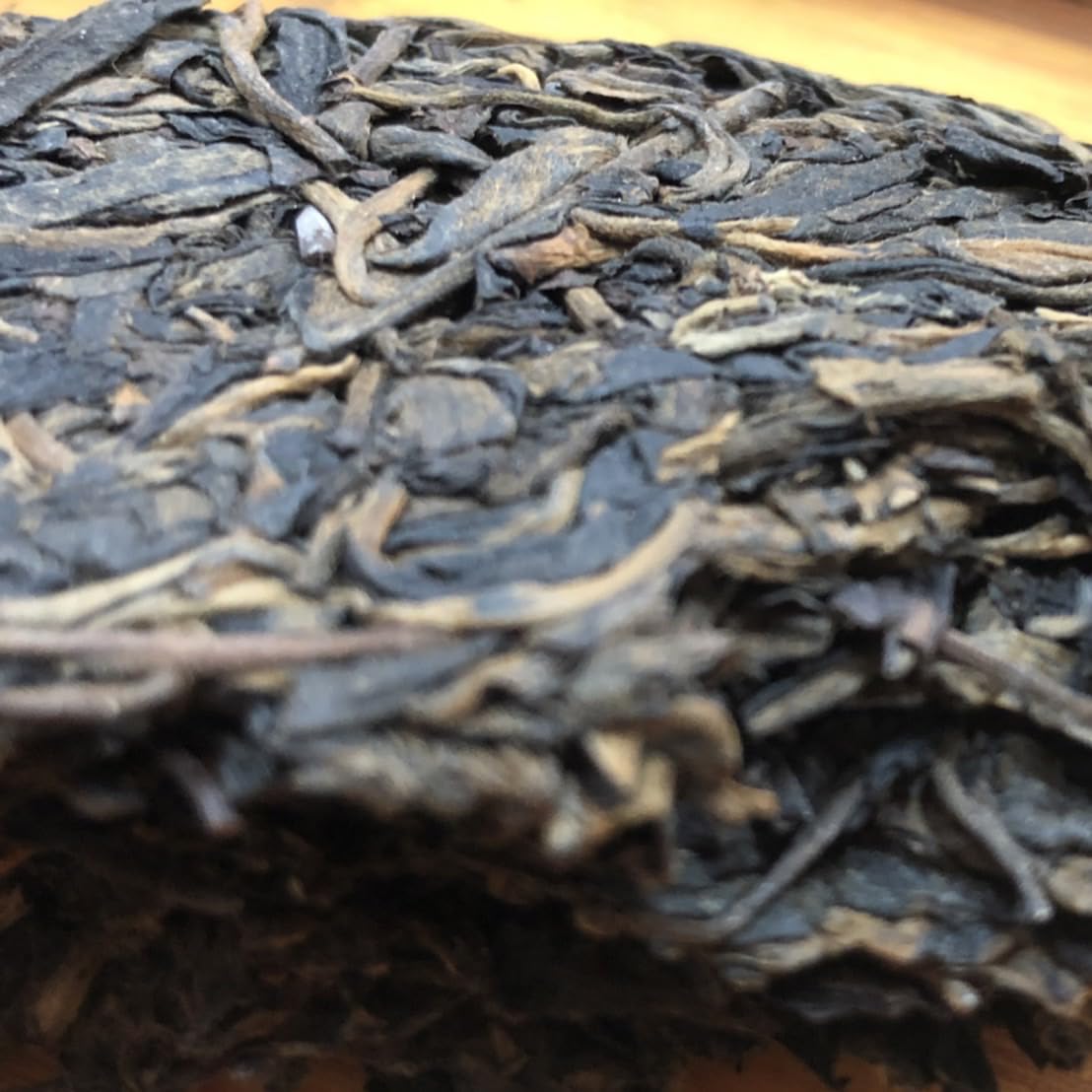 Pu-erh tea,2003,Customized version of Yiwu Laoshuyuan Tea - the finest collection,357g,Raw