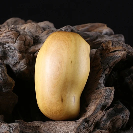 6CM Guanyin Figurines Mascot Lucky Statue  Religious Wood Statue Bodhisattva Solid Wood Statue Peace and Good Luck Ornaments