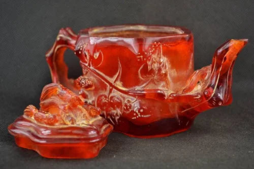 7.15" China Collectibles Old Decorated Handwork Amber Carving Insects Teapot