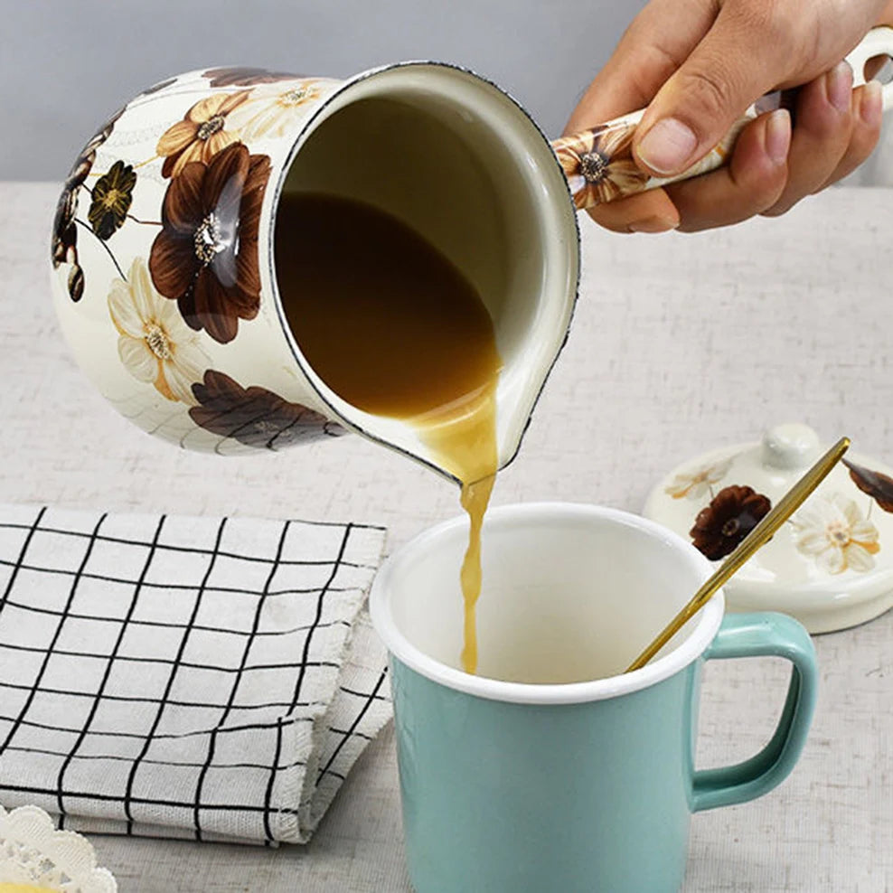 700ml Enamel Small Milk Pot Long Handle Butter Melting Bucket English Coffee Milk Cup Mini Brew Coffee Bucket Milk Heating Pot