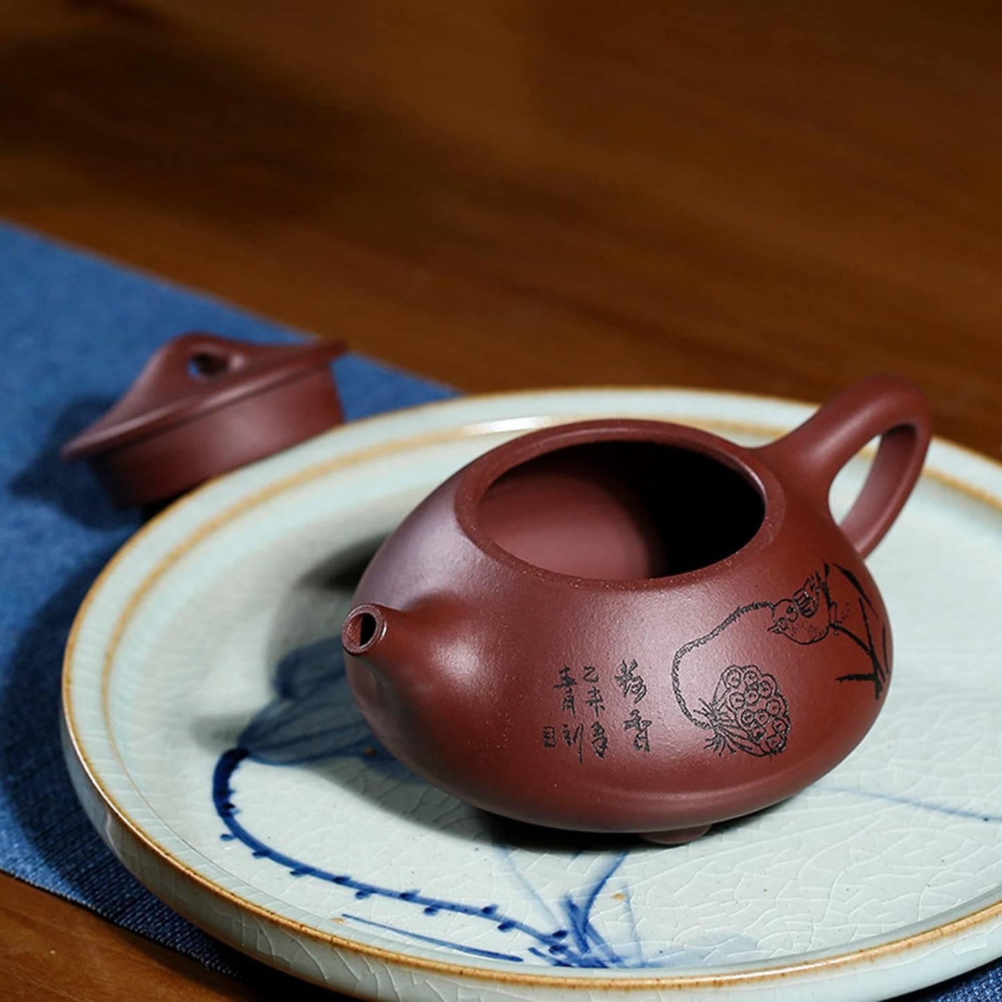 fanquare Large Yixing Zisha Clay Teapot, Chinese Trational Jing Zhou Shi Piao Pot with Lotus Seedpod, Bird, 9.5oz