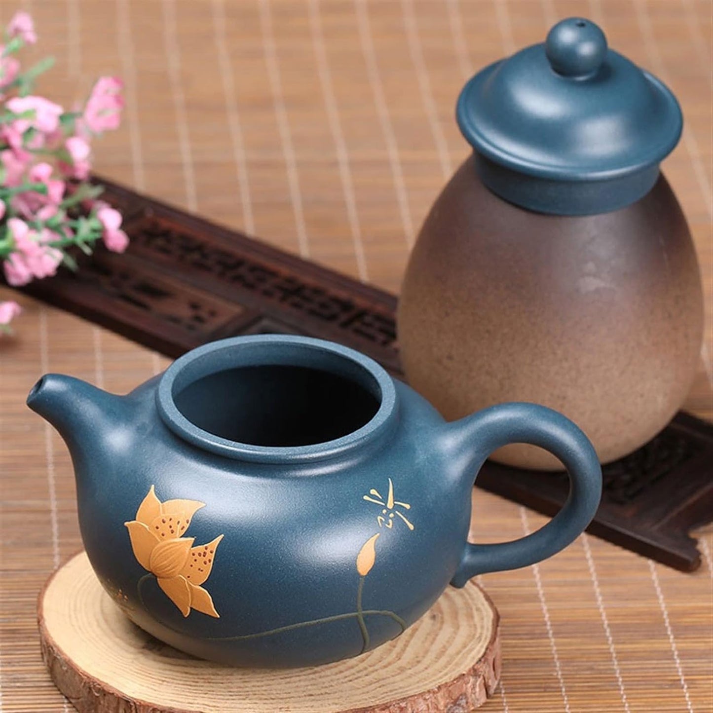 Teapot 250ML Handmade Mud Painted Zisha Teapot Delicate And Durable Tea Maker Suitable for Home Office Tea Room Tea Kettle