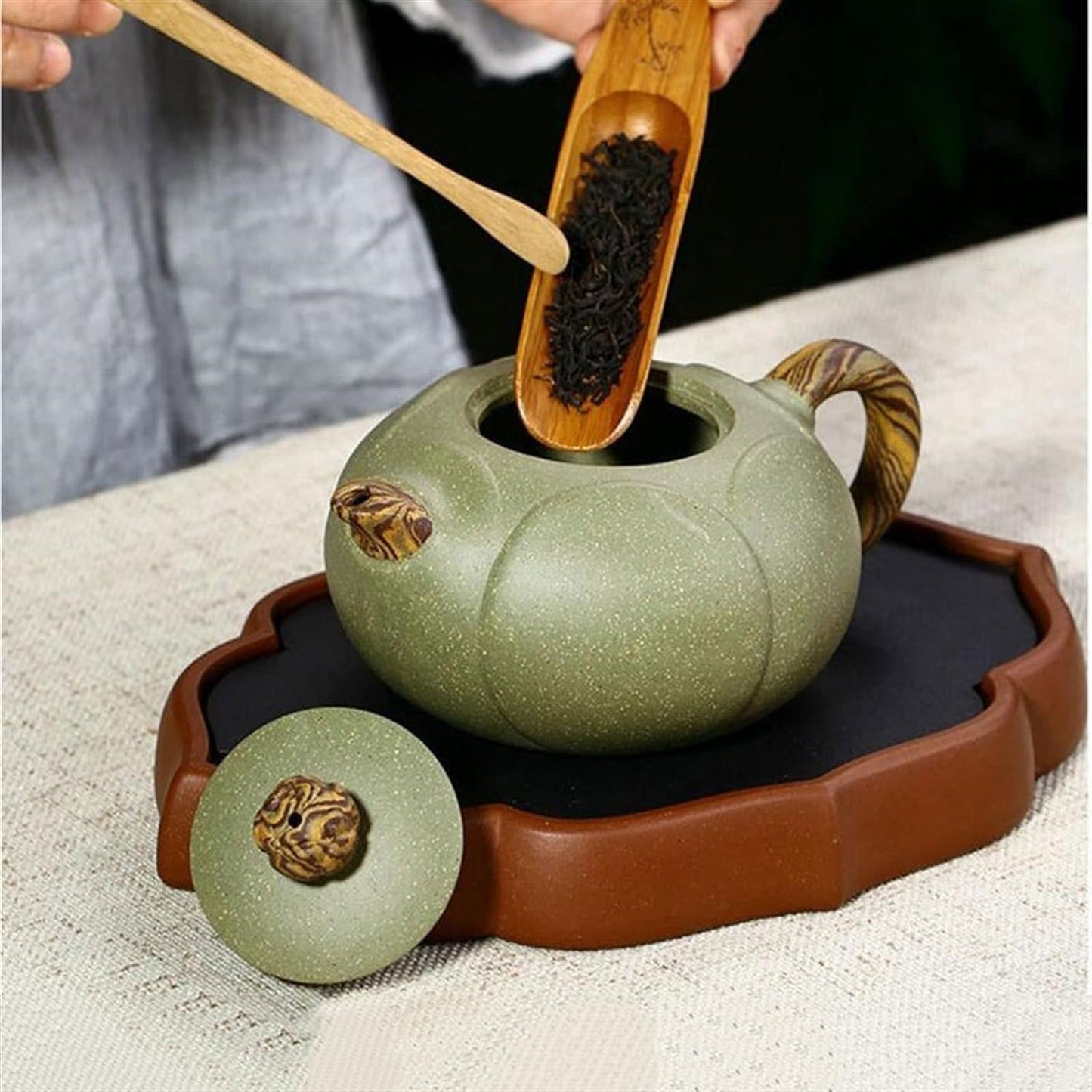 Tea Kettle Stovetop Chinese Teapot Zisha Teapot Handmade Lotus Shaped Teapot Office Tea Set Ceramic Flower Teapot Kettle (A 330ml)