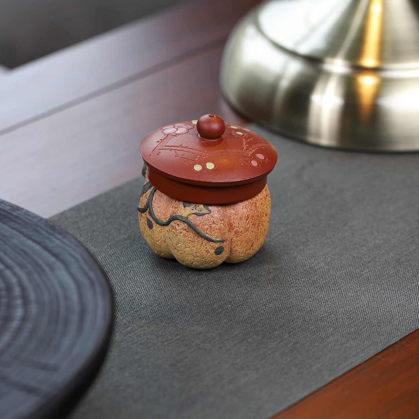SILINE Yixing Zisha Tea Pet - Water Spray Frog,Handmade Clay Animal Figurine,Tea Tray Accessories Ornament (Pumpkin Frog)