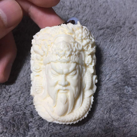 SHUTING2020 Fengshui Guan Yu Statue White God of Wealth Guan Gong Pendant Statue，Modern Art Sculpture，Car Decoration Accessories，Home Decoration Feng Shui Pendant Guan Gong Statue