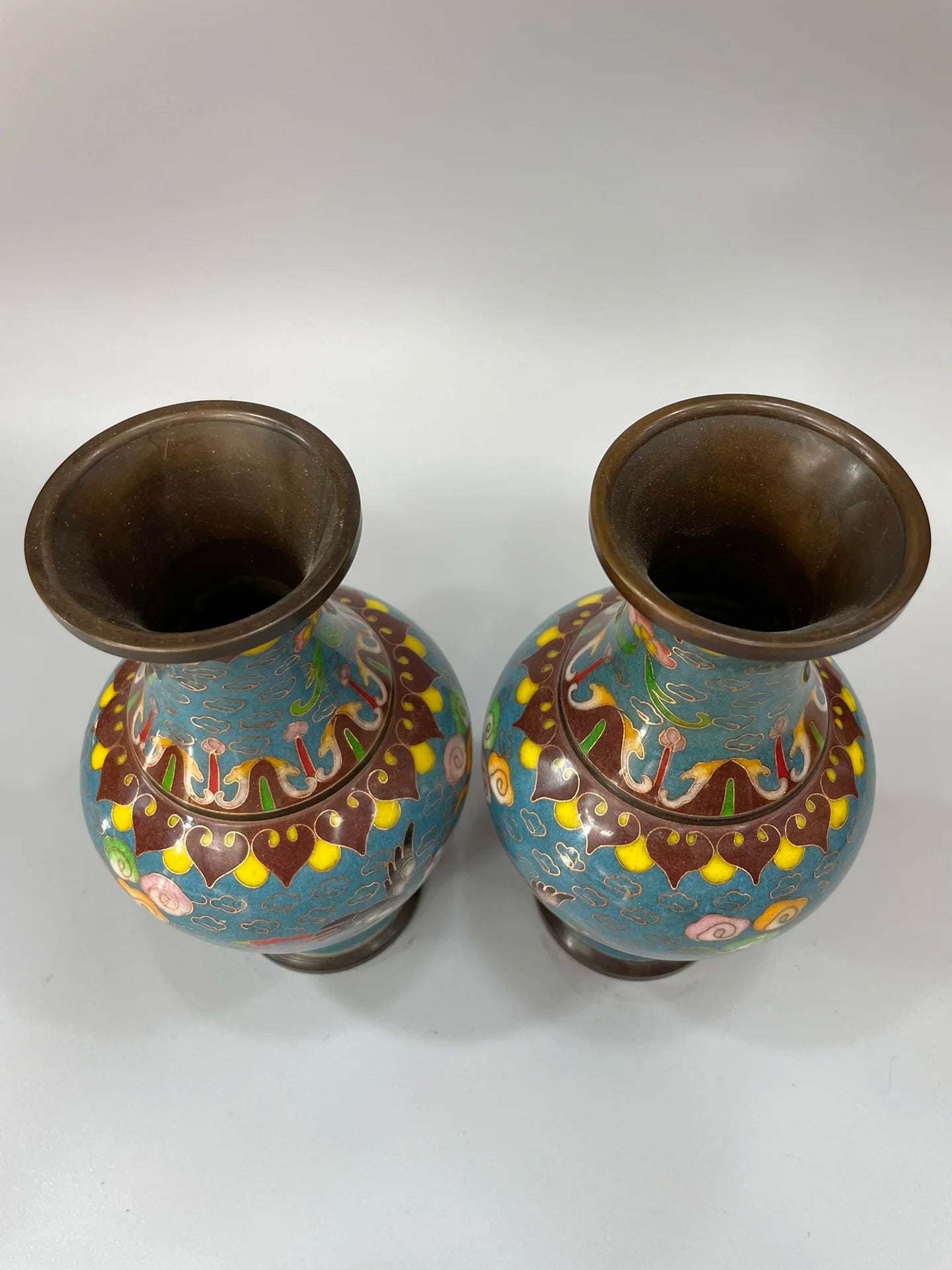 8"Tibetan Temple Collection Old Bronze Cloisonne Enamel Crane Cloud Pattern Flower Vase A Pair Appreciating Bottles Ornaments