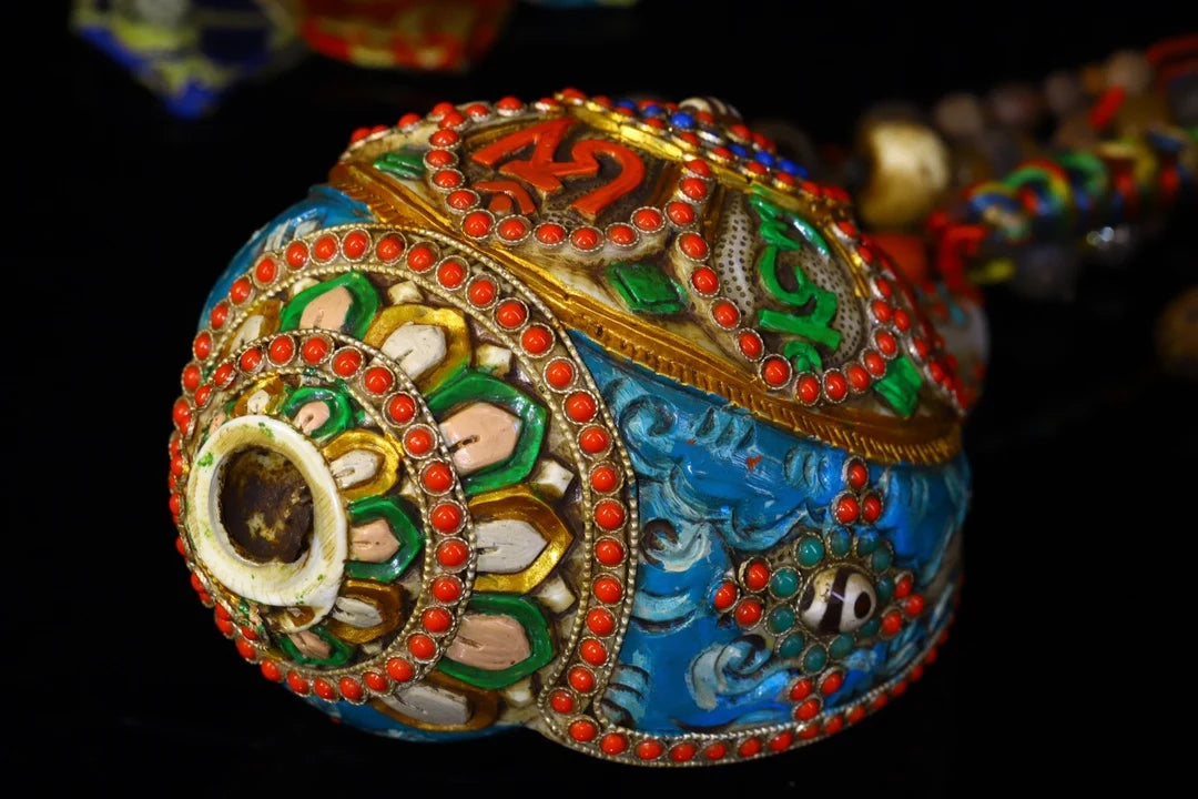 8"Tibetan Temple Collection Old Natural Conch painted Mosaic Gem Six Character Proverbs Conch Amulet Worship Hall Town house