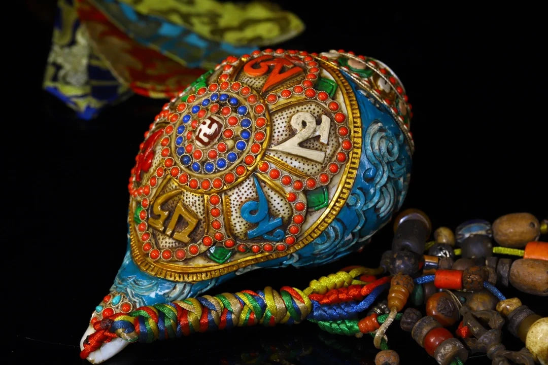 8"Tibetan Temple Collection Old Natural Conch painted Mosaic Gem Six Character Proverbs Conch Amulet Worship Hall Town house