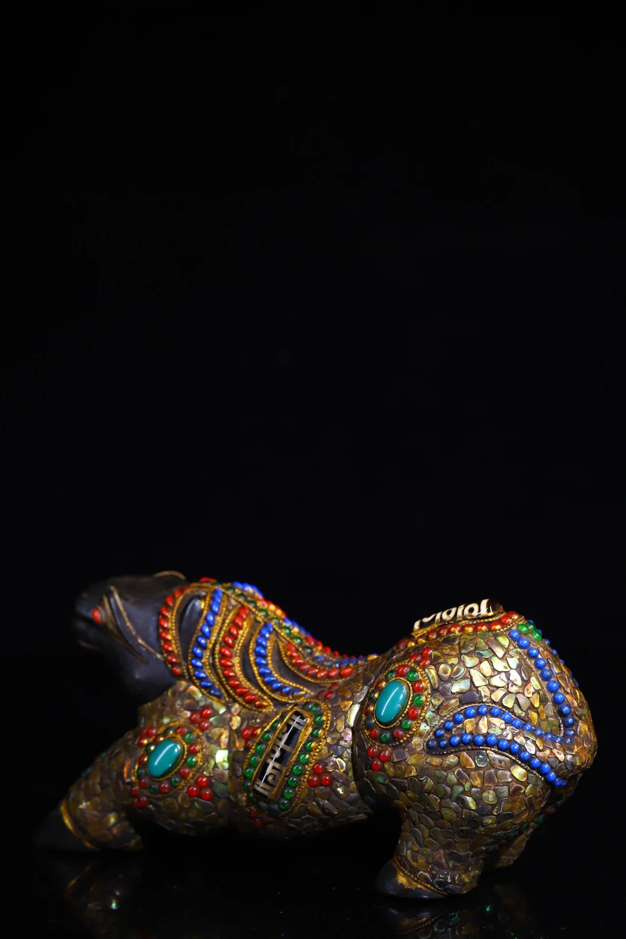 8"Tibetan Temple Collection Old Natural Meteorite Mosaic Gem gZi Beads Shell Zodiac Horse Statue Wealth horse  Immediate success