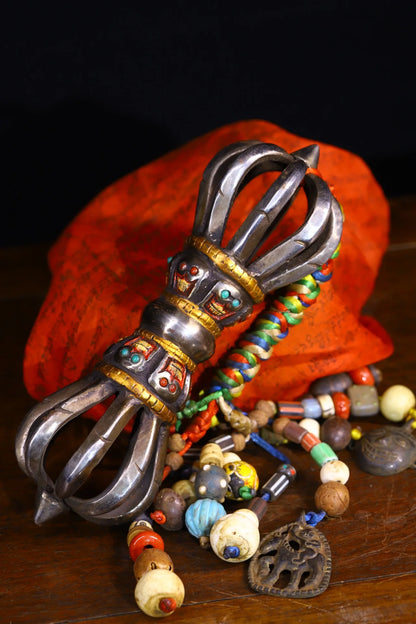 8"Tibetan Temple Collection Old Tiantie Painted Mosaic Gem Skull Head Nine shares Dorje Vajra Pendant Town House Exorcism