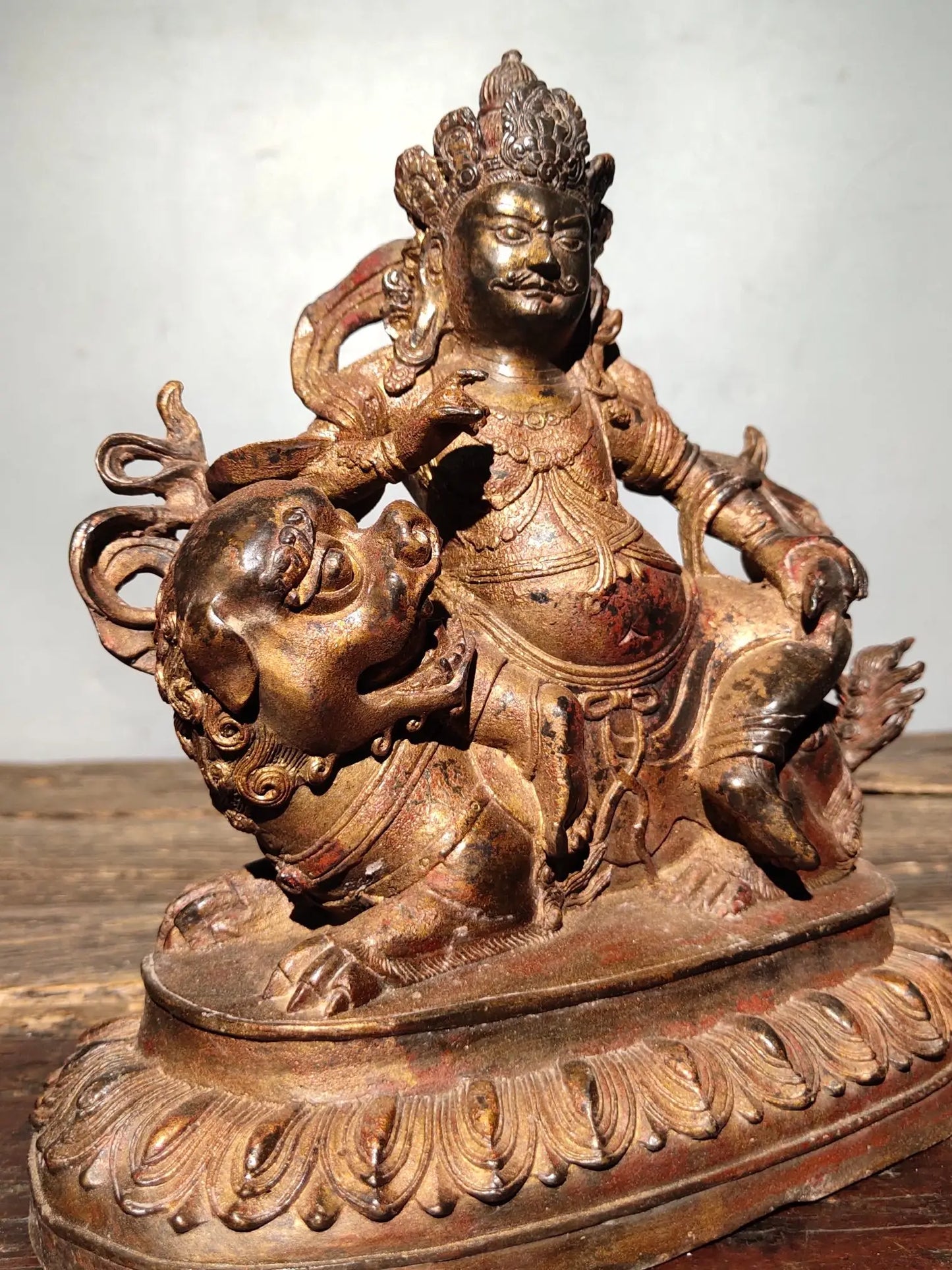 8"Tibetan Temple CollectionOld Bronze Cinnabar Gilt Treasure star God of wealth sit Mythical Animals  Worship Hall Town house