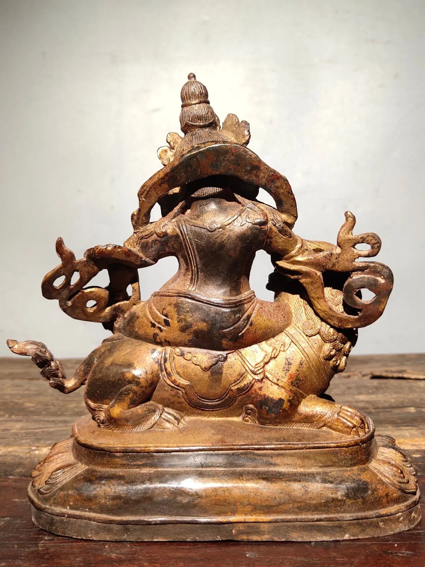 8"Tibetan Temple CollectionOld Bronze Cinnabar Gilt Treasure star God of wealth sit Mythical Animals  Worship Hall Town house