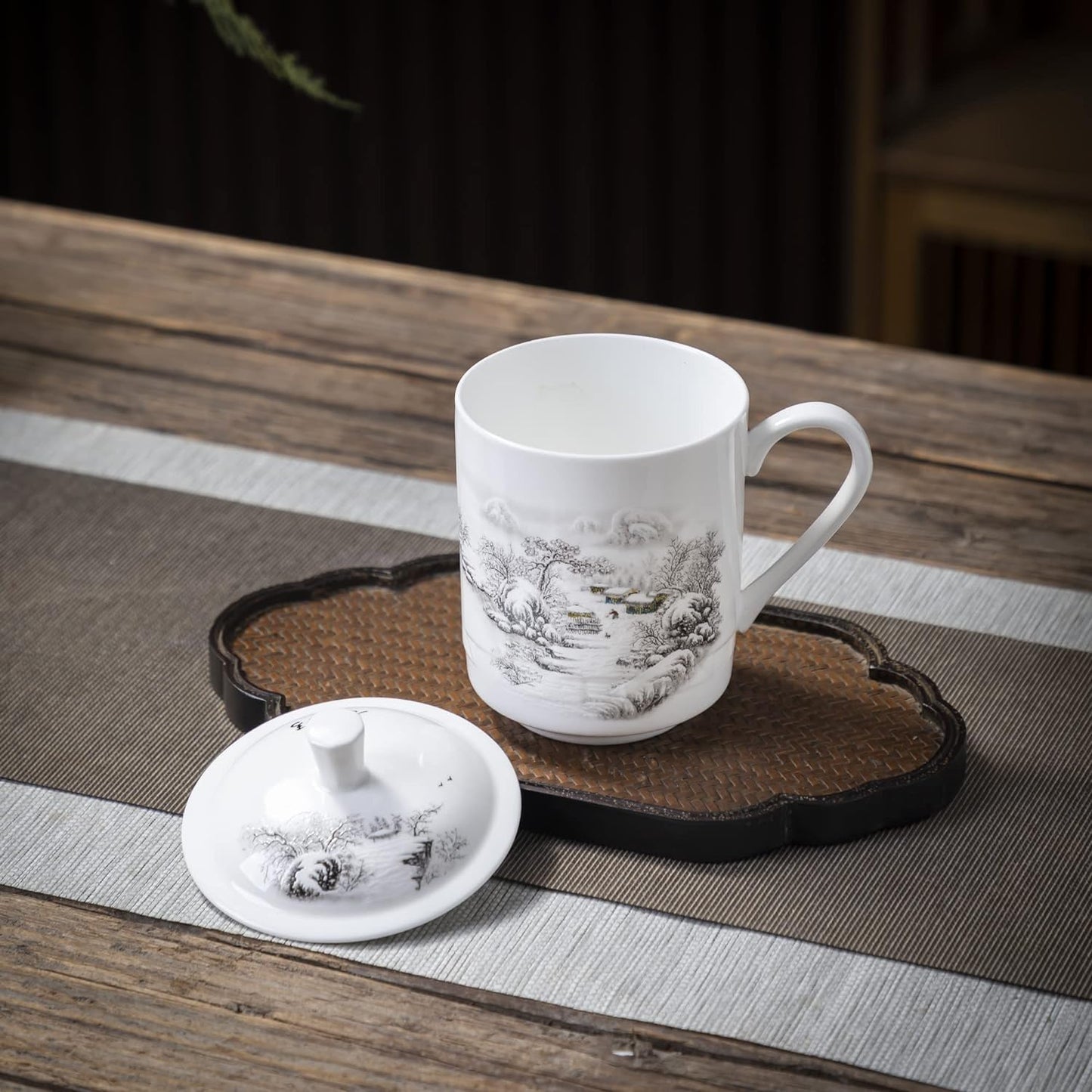 SILINE Fine Bone China Tea Cup with Lid 13.5 Oz, Jingdezhen Blue and White Porcelain Mug