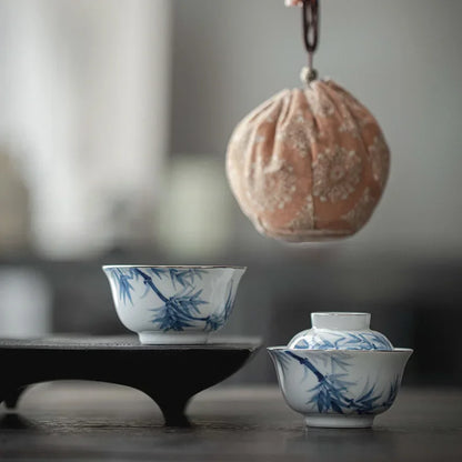 90ml Antique Hand-painted Bamboo Ceramic Teaset Blue and White Cover Bowl 1 Bowl 1 Cup with Storage Bag Outdoor Travel Small Set