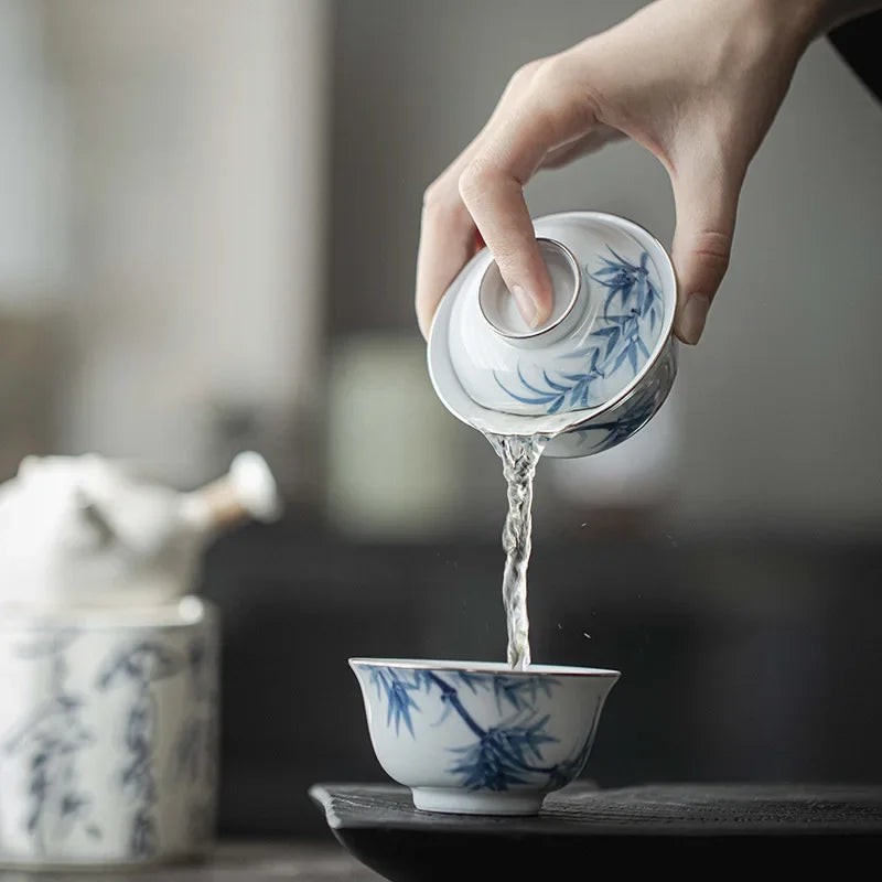 90ml Antique Hand-painted Bamboo Ceramic Teaset Blue and White Cover Bowl 1 Bowl 1 Cup with Storage Bag Outdoor Travel Small Set