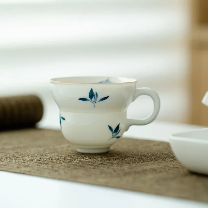 95ml Hand-painted Butterfly Orchid Gourd Tea Cup with Handle Luxury Smelling Cup Fragrance Master Cup Puer Tableware Ornaments