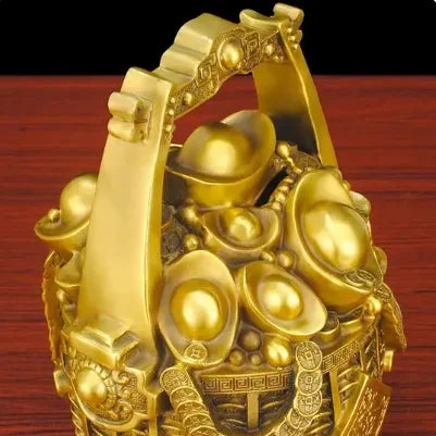 A bucket of gold ornaments, a brass treasure trove, a bucket of Jiangshan living room, a store mascot decoration