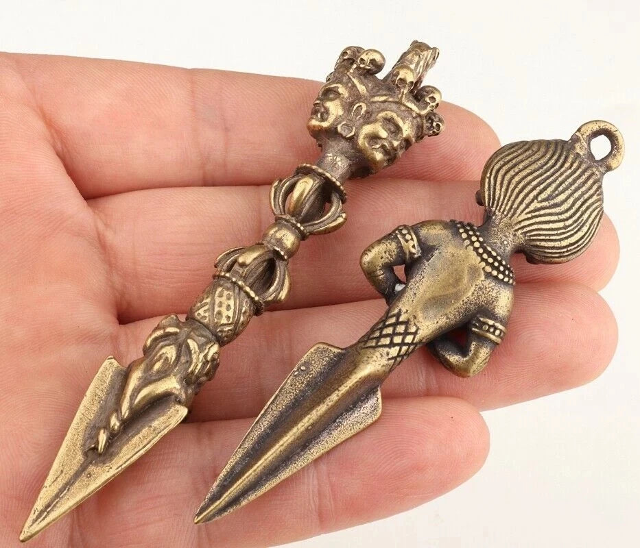 A pair OLD BUDDHIST CHINA BRONZE RITUAL ITEMS PENDANT EXORCIST MASCOT STATUE