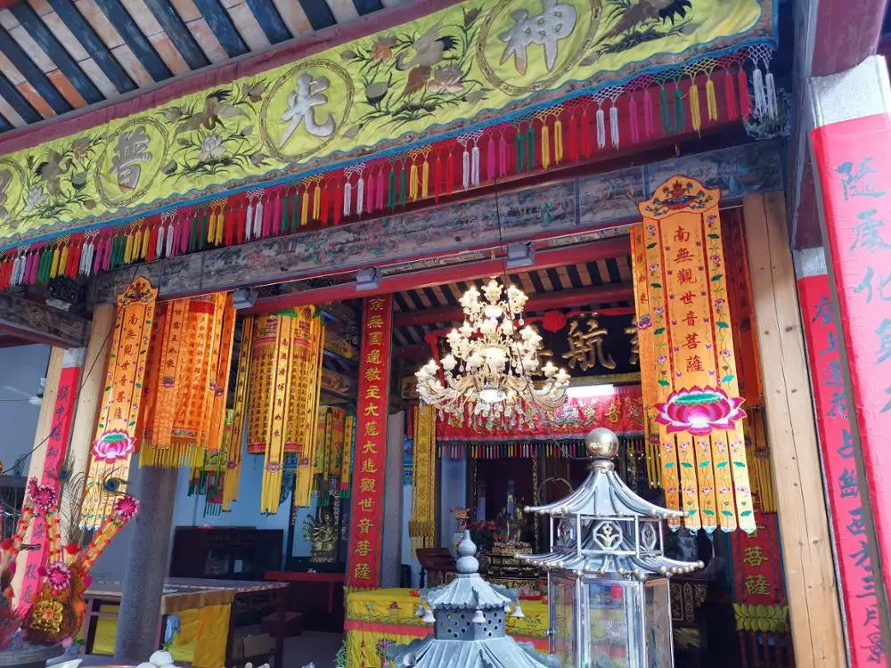 A pair Wholesale Buddhist supply Buddhism HOME Temple Altar Sakyamuni buddha decorative golden Streamer Buddha flag banner