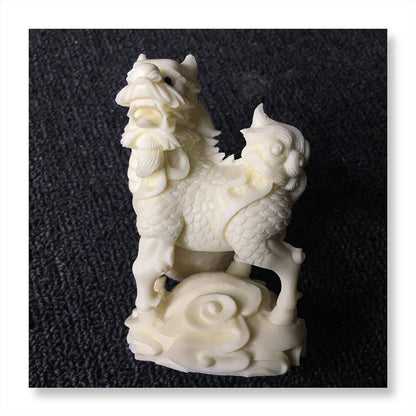 A pair of Chinese auspicious Kirin statues Resin sculpture statue Home living room, room decoration artwork Feng Shui ornaments