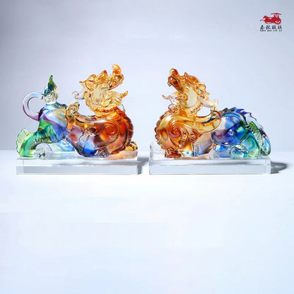 A pair of Coloured glaze brave troops ornaments fabulous wild beast  Shocking house beast housewarming gifts crafts