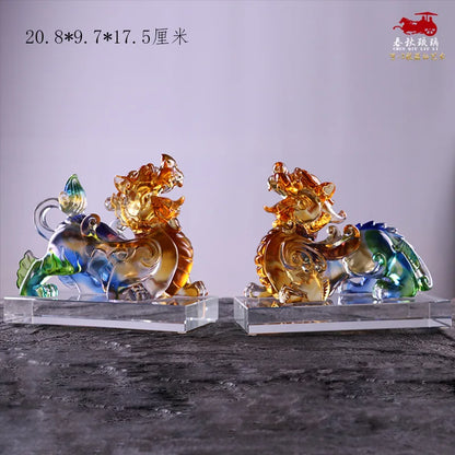 A pair of Coloured glaze brave troops ornaments fabulous wild beast  Shocking house beast housewarming gifts crafts