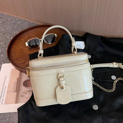 Advanced 2024 Winter New Style Small Square Bag Fashionable Versatile Handbag Crossbody Bag Female Crowd