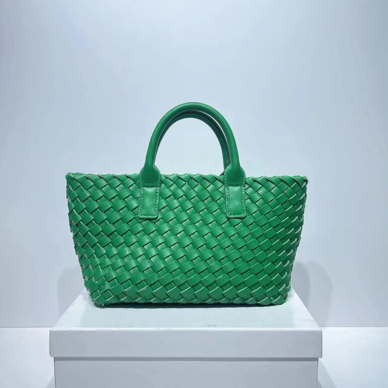 Advanced Sensory Vegetable Basket Bag 2024 Fashion Women's Bag Single Shoulder Crossbody Bag Small Handheld Woven Bag