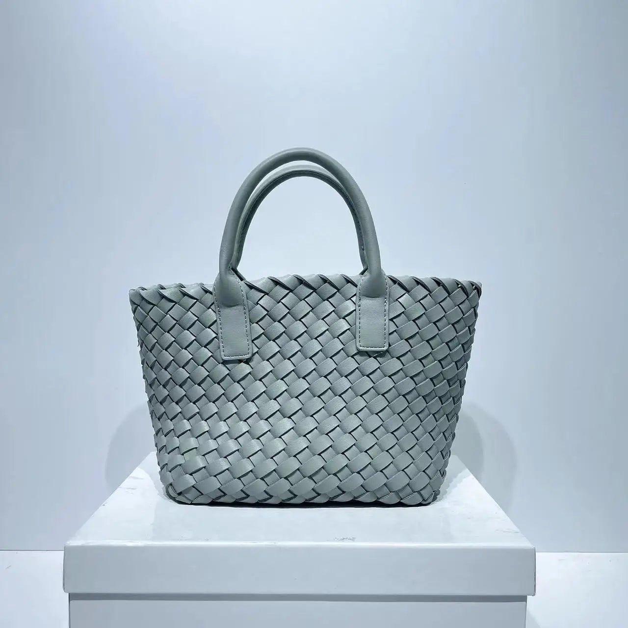 Advanced Sensory Vegetable Basket Bag 2024 Fashion Women's Bag Single Shoulder Crossbody Bag Small Handheld Woven Bag