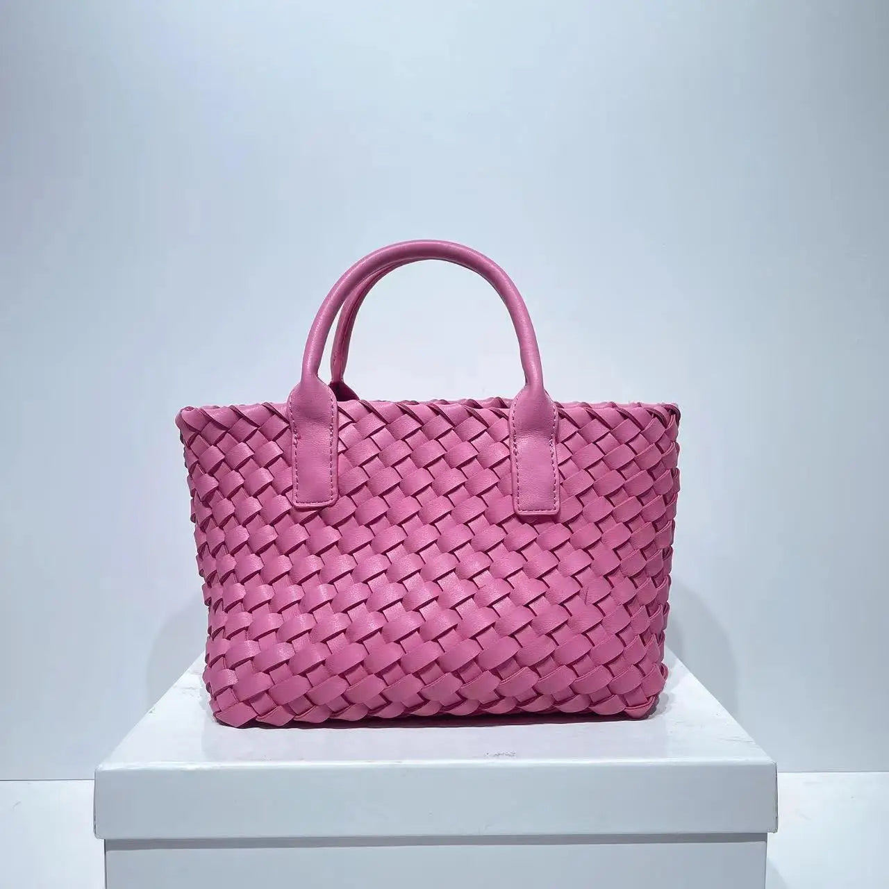 Advanced Sensory Vegetable Basket Bag 2024 Fashion Women's Bag Single Shoulder Crossbody Bag Small Handheld Woven Bag