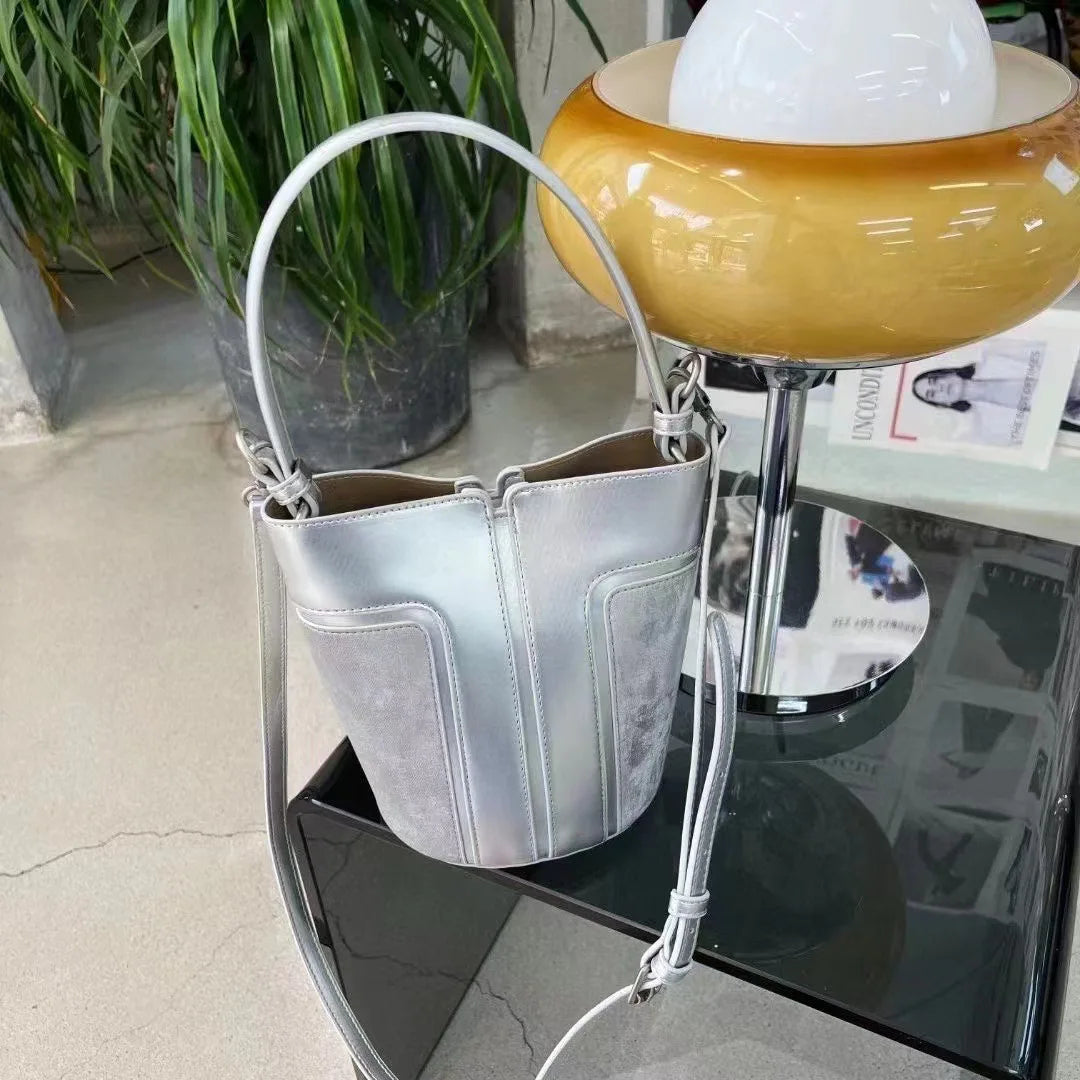 Advanced Water Bucket Bag for Women's 2024 New Fashion Spliced Handheld One Shoulder Crossbody Bag