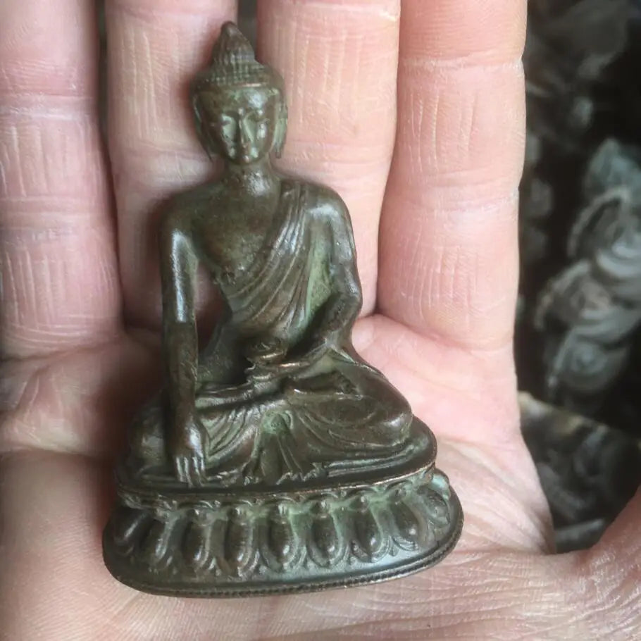 Alloy Buddha Ornament Four-Armed Avalokiteshvara Buddha Ornament Tibetan Guanyin Living Room Home Crafts Decoration Height 6cm