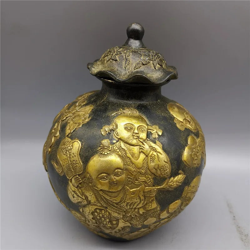Antique Qing Dynasty Handwork Bronze Copper Carved Figure Statue Pot Tank Can