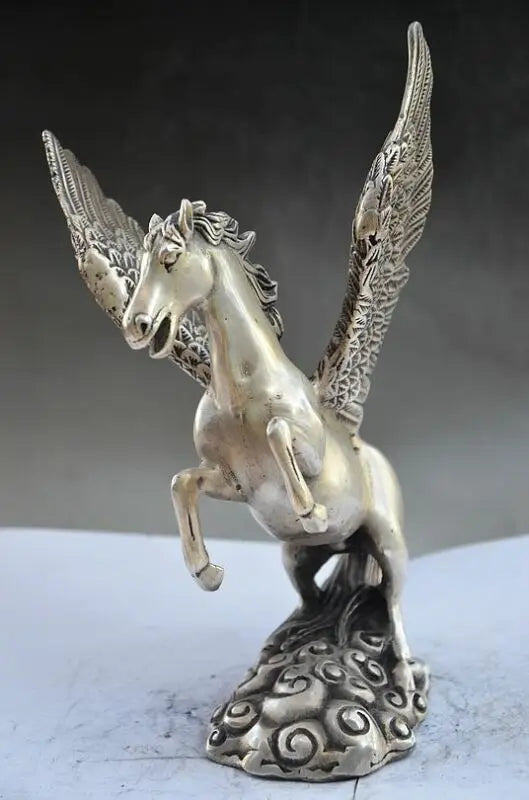 Antiques DELICATE CHINESE MIAO SILVER HANDMADE PEGASUS STATUE