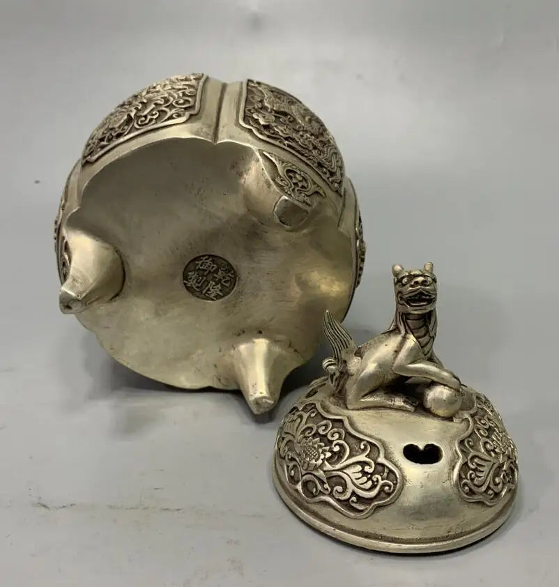 Archaize White copper lion lid Incense burner crafts statue