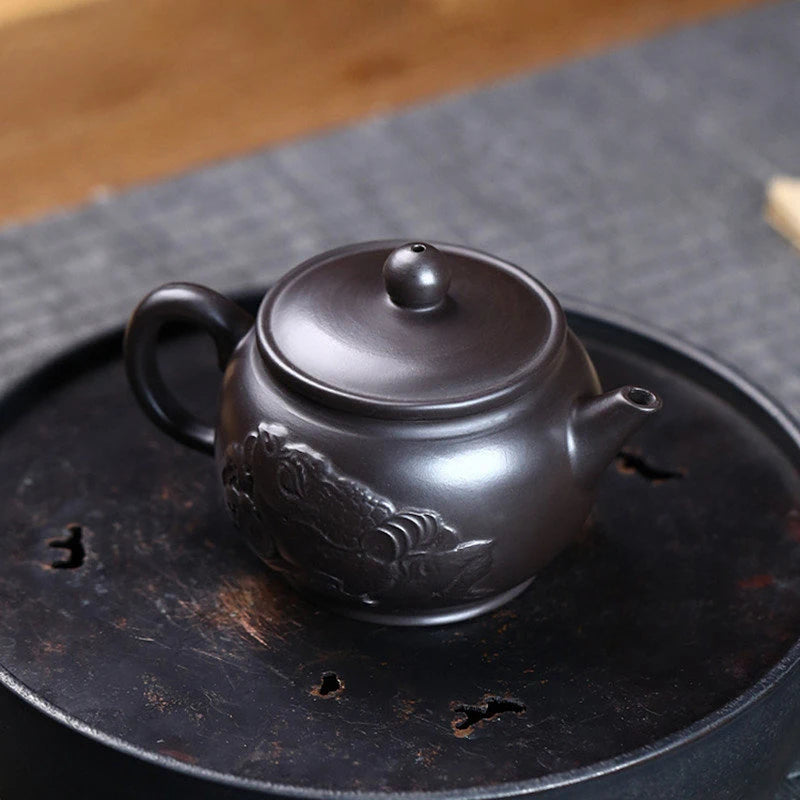 Authentic Yixing Purple Clay Tea Pot Hand Carving Black Mud Filter Teapot Chinese Beauty Teaware Tradition Zisha Kettle 140ml