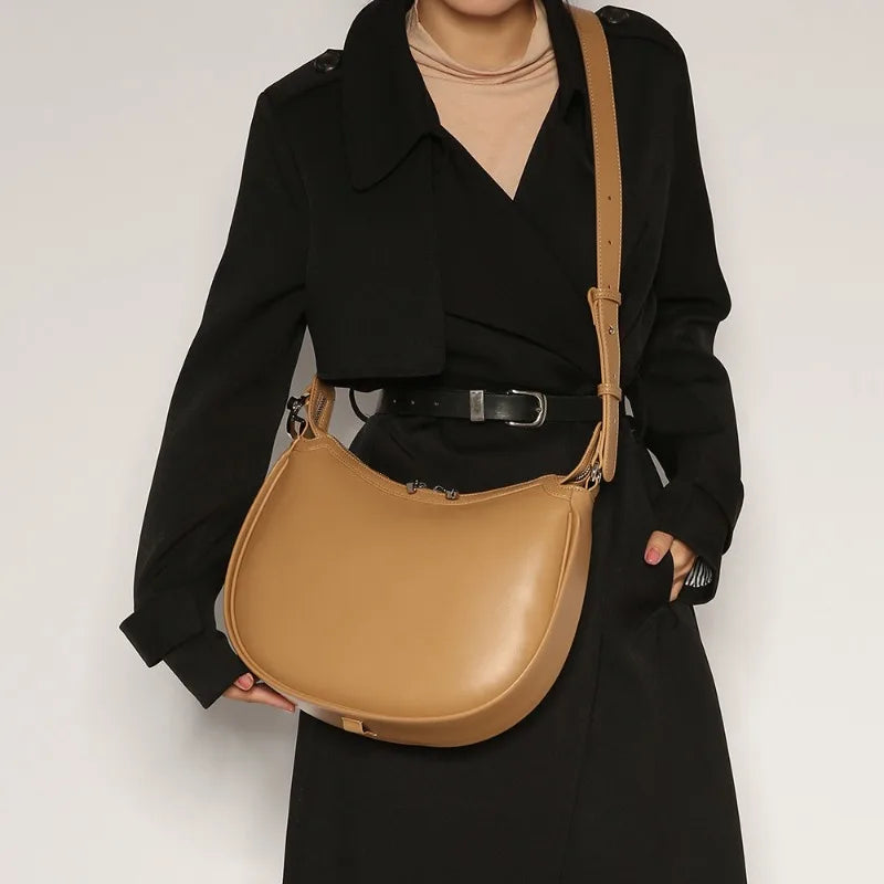 Autumn Winter New Fashion Crescent Bag Simple Solid Large Capacity PU Crossbody Handbags Female Commuter All-match Bolsas