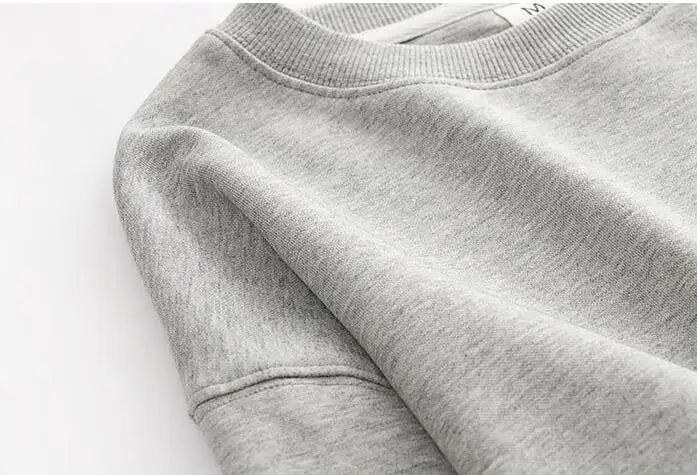 Autumn and winter Women black and Gray Long sleeved Pullover