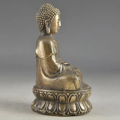 Barang Koleksi Kerajinan Logam Patung Buddha Jimat Tua Yang Dipalu Tangan Kuningan Tiongkok
