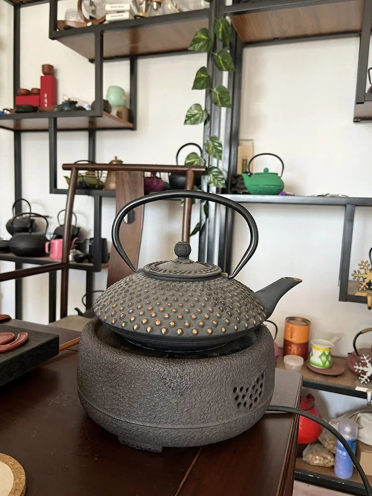 Black and Gold Cast Iron Teapot With Strainer Tetera Tetsubin Tea Kettle Tea Maker For Boiling Water Decoration Ornament