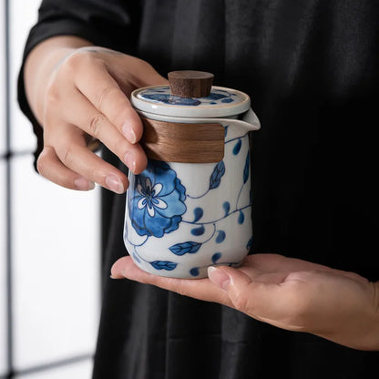 Blue and White Interlock Branch Lotus Teapot Vintage Tea Water Separation Express Single Teapot Kung Fu Tea Set Teacup Coaster